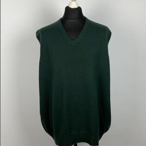 Duluth Trading Co Hunter Green V-Neck Vest sz: large